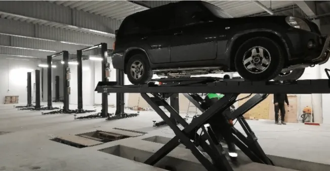 car on EVERT lift