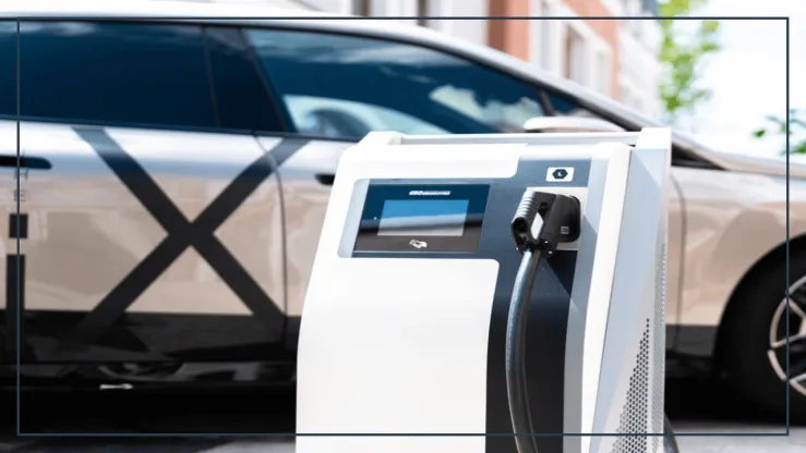 P L U G C H A R G E R G O 3 0 KW Moderni priemonė ateities dirbtuvėms ELEKTROMOBILUMAS