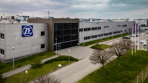 ZF mažina darbuotojų skaičių elektromobilių pavarų padalinyje
