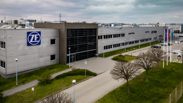 ZF mažina darbuotojų skaičių elektromobilių pavarų padalinyje ZF mažina darbuotojų skaičių elektromobilių pavarų padalinyje