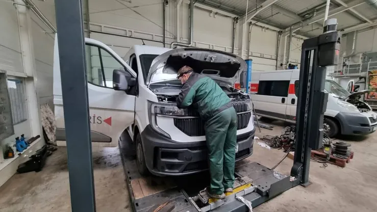 AUTO TRUCK Serwis Łódź Naprawa aut dostawczych