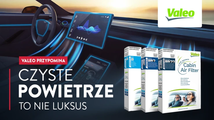 Promocja filtrów powietrza w kabinie Valeo Wnętrze samochodu z filtrami powietrza Valeo w kabinie oraz nowoczesnym wyświetlaczem na desce rozdzielczej.