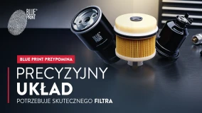 Wybór filtrów samochodowych, w tym olejowe i paliwowe od Blue Print na ciemnym tle.