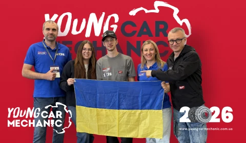 Молода команда автомеханіків під українським прапором