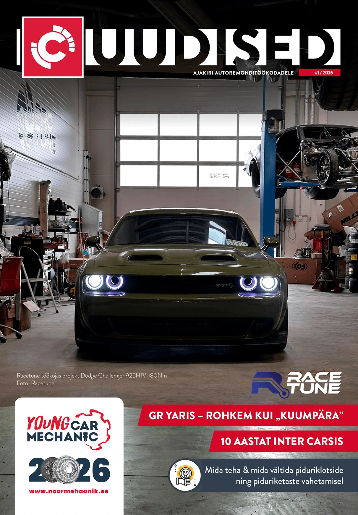 Car Magazine'i kaanel, kus esineb Dodge Challenger Autoajakirja kaanel, kus on kujutatud modifitseeritud Dodge Challengerit garaažis.