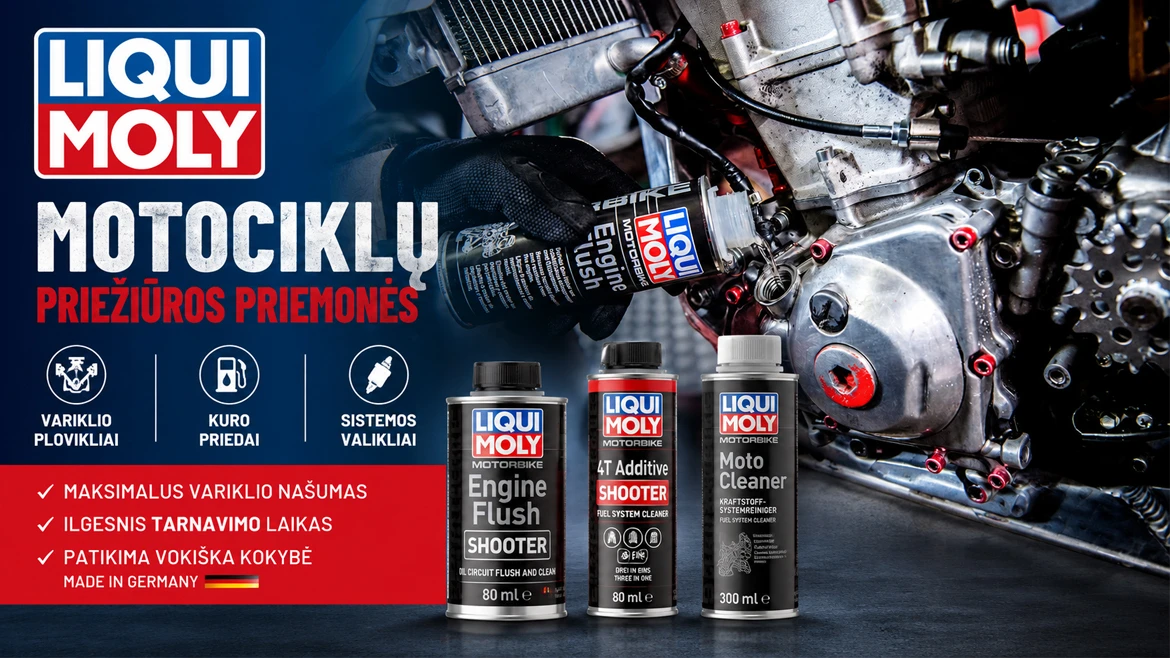 "Liqui Moly" motociklų priežiūros produktai rodomi su "Engine Flush", "4T Additive Shooter" ir "Moto Cleaner" šalia motociklo variklio.