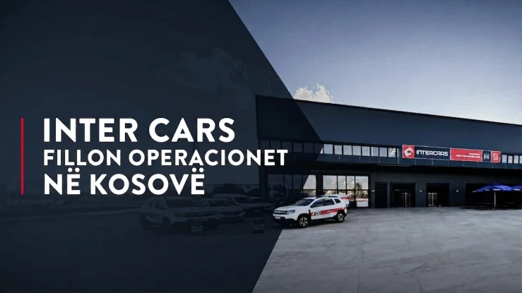 Inter Cars fillon operacionet në Kosovë Pamje e jashtme e objektit të Inter Cars në Kosovë me automjete të parkuara jashtë dhe një qiell të pastër.