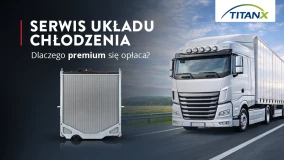Ciężarówka na drodze z elementem układu chłodzenia prezentowanym na wyświetlaczu, promująca premium usługę TitanX.