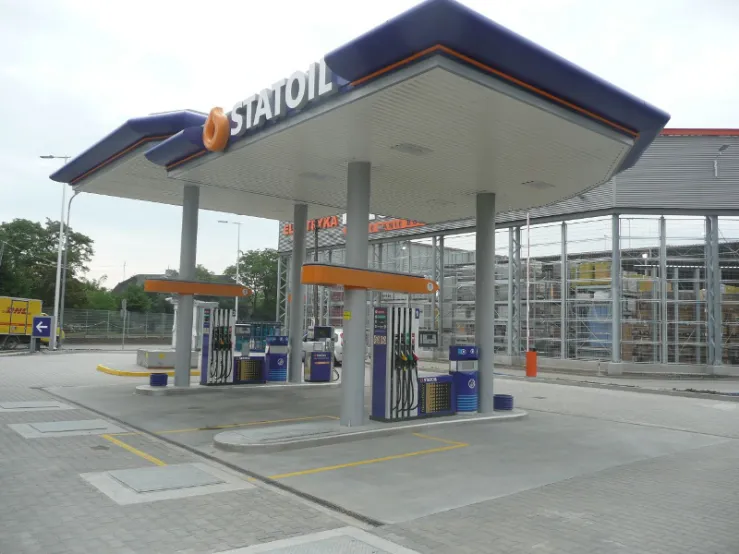 Trzy nowe stacje Statoil: w Warszawie, w Chyżnem (gm. Jabłonka, woj. małopolskie) oraz w Jaworze k. Bielska-Białej (woj. śląskie).