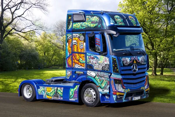 Pokazowy Mercedes