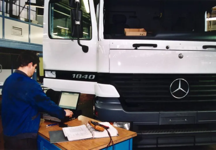 Oryginalne części Mercedesa tylko u dilerów