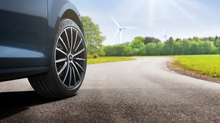 „MICHELIN e.Primacy“ – naujoviškos, ekologiškos padangos, skirtos elektromobiliams ir automobiliams su vidaus degimo varikliu