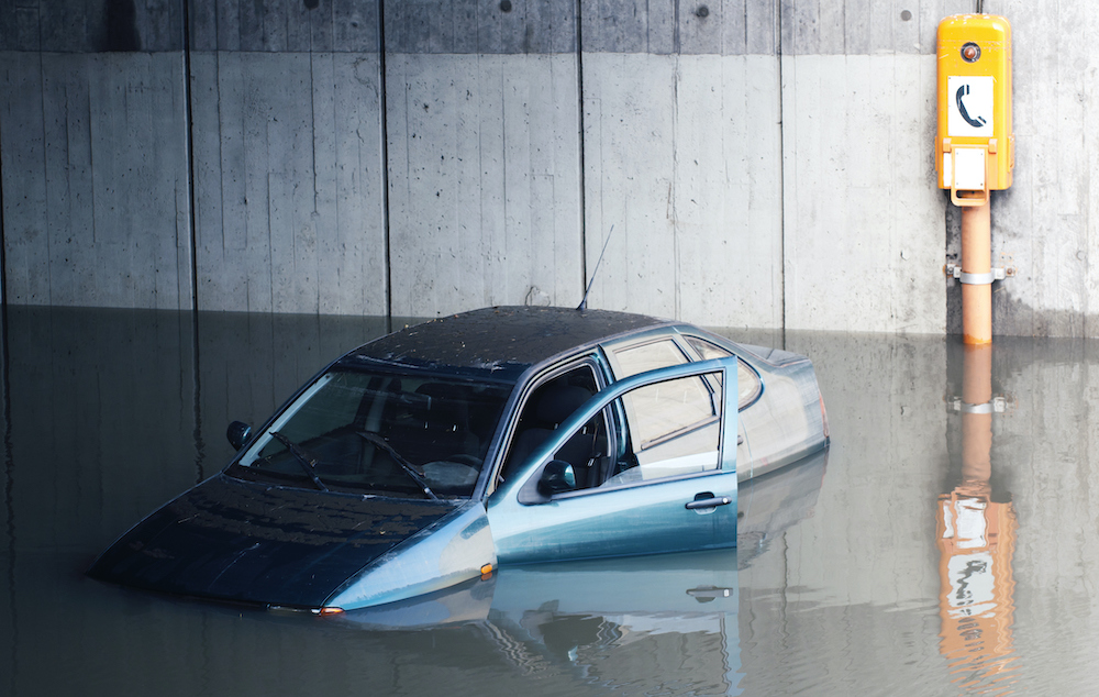 auto po powodzi