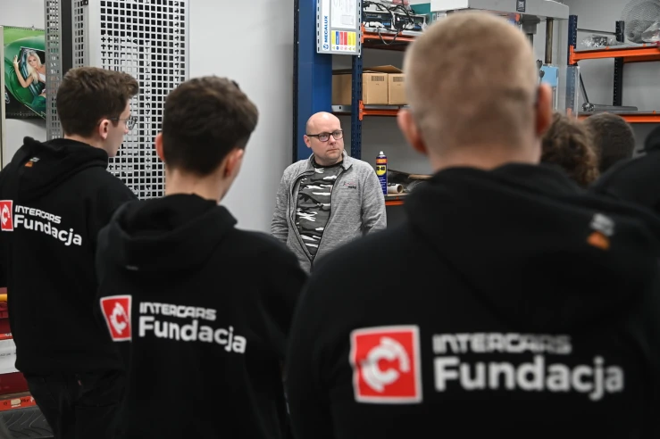 Stypendyści Programu Akcelerator w Laboratorium Intermeko Europe